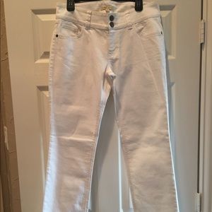 NWOT CAbi style 763 white jeans, sz 10